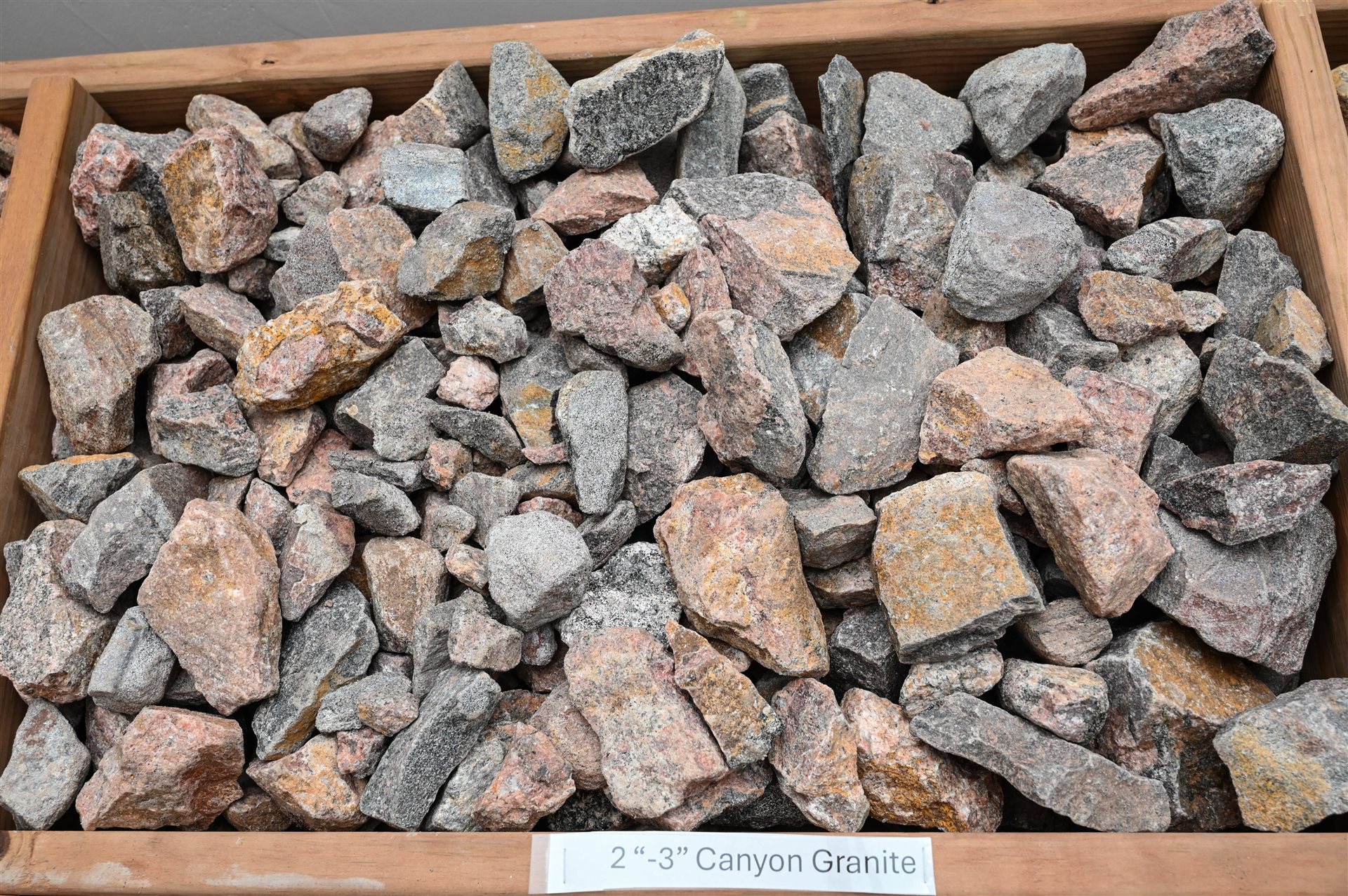 2 to 3 inch Canyon Granite